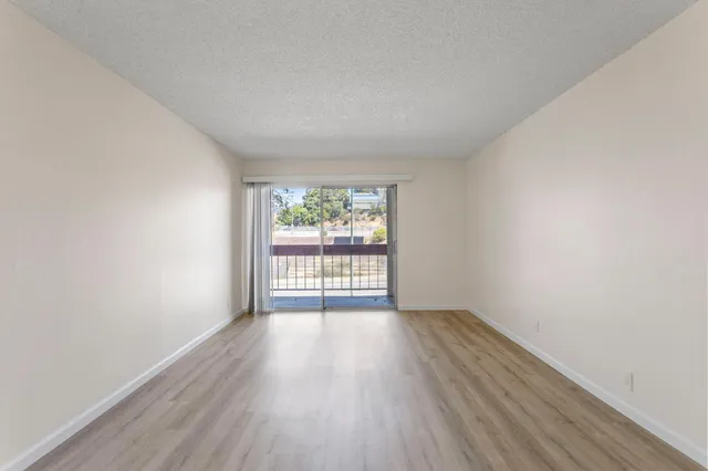 $325,000 | 288 Whitmore Street, Unit 215, Oakland, CA 94611