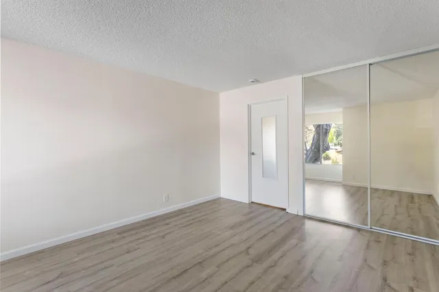$325,000 | 288 Whitmore Street, Unit 215, Oakland, CA 94611
