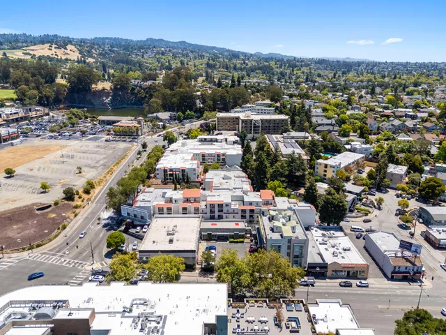 $325,000 | 288 Whitmore Street, Unit 215, Oakland, CA 94611