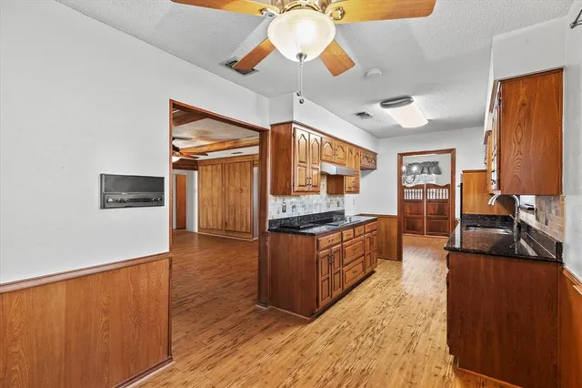 $290,000 | 416 Newcastle Drive, DeSoto, TX 75115