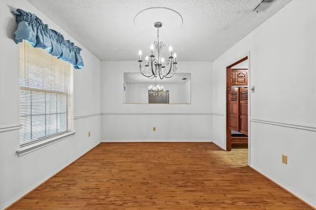 $290,000 | 416 Newcastle Drive, DeSoto, TX 75115