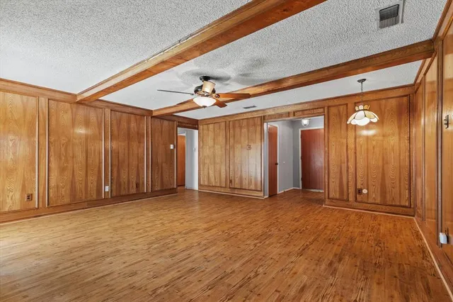 $290,000 | 416 Newcastle Drive, DeSoto, TX 75115