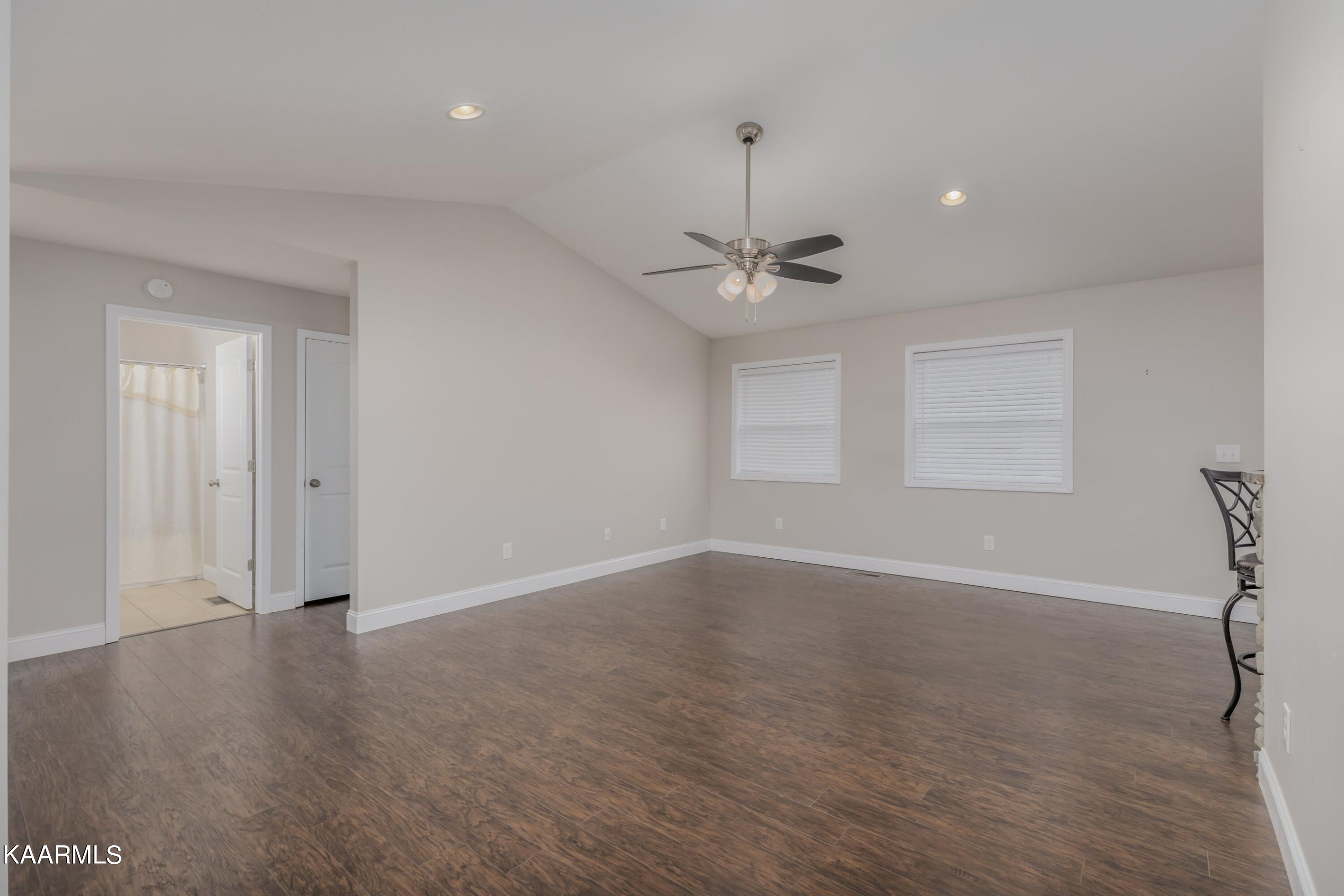 Interior-1.jpg-SMALL