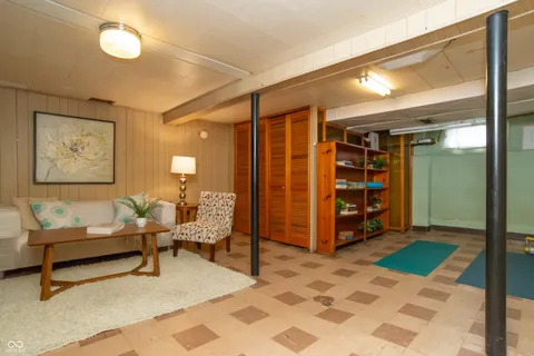 $325,000 | 66 Johnson Avenue, Indianapolis, IN 46219