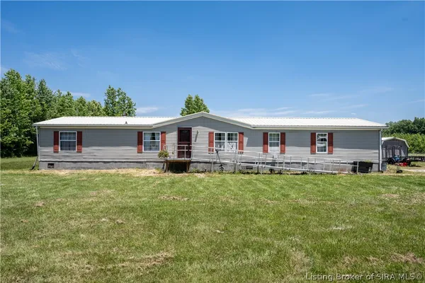 $299,000 | 11318 Cortner Road, Marysville, IN 47141