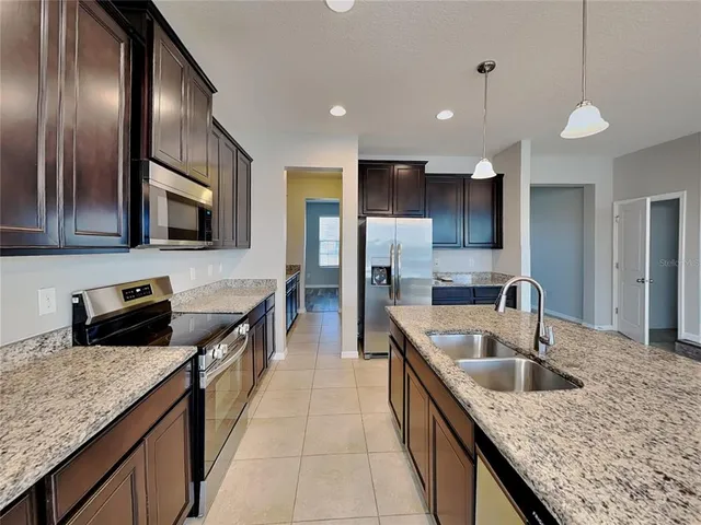 $2,689 | Undisclosed Address, Palmetto, FL 34221