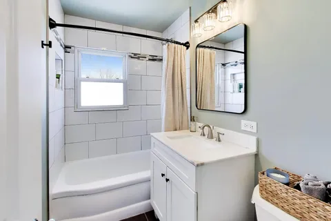 $299,000 | 315 South Morgan Avenue, Wheaton, IL 60187