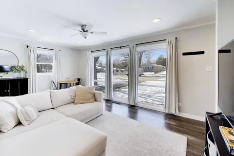 $299,000 | 315 South Morgan Avenue, Wheaton, IL 60187