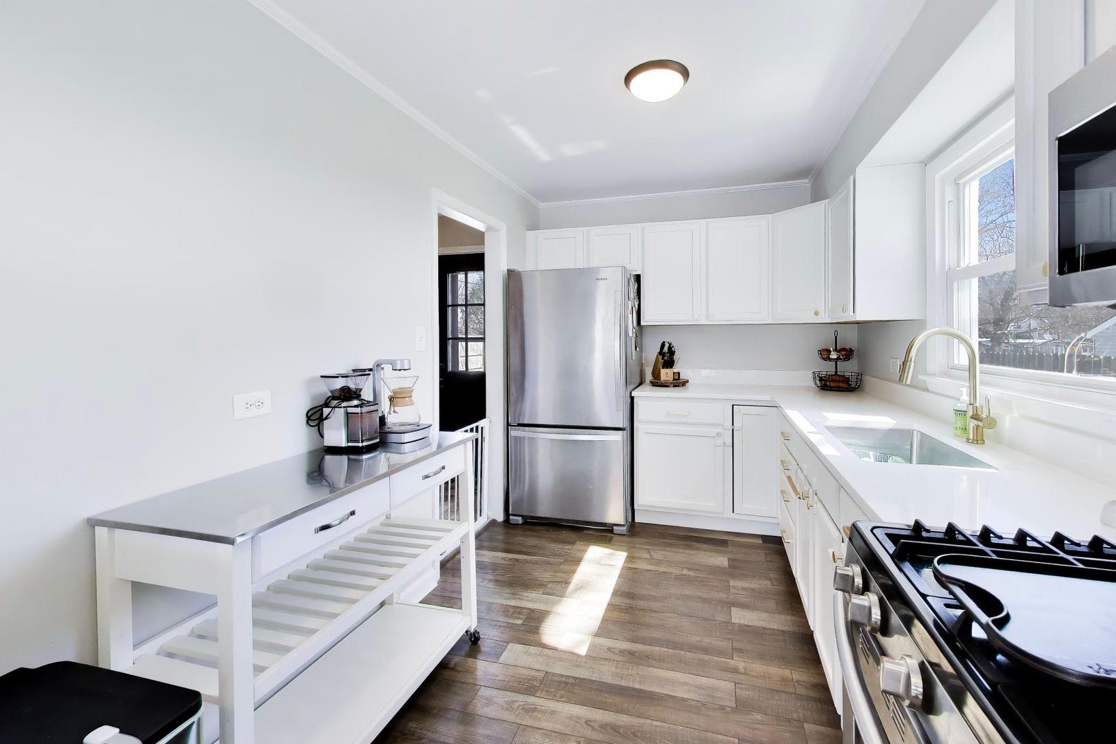 315 South Morgan Avenue Wheaton, IL 60187 - Photo 9 of 23