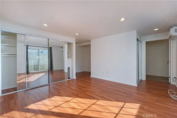 $5,000 | 23551 Venisia, Laguna Hills, CA 92653