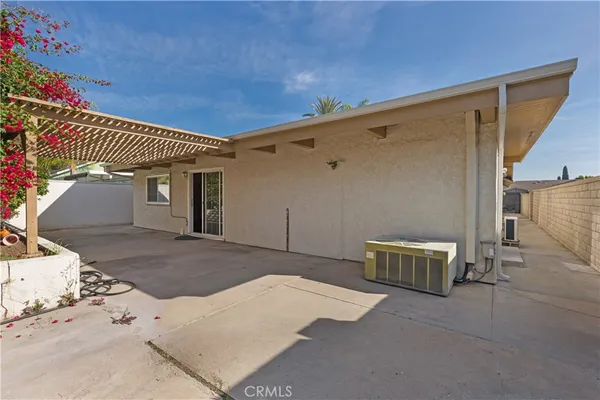 $5,000 | 23551 Venisia, Laguna Hills, CA 92653