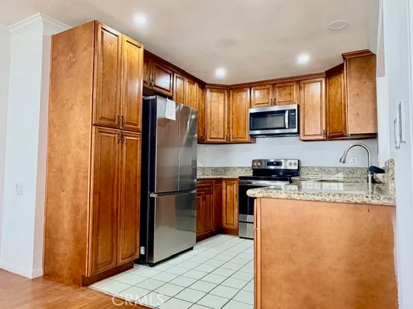 $5,000 | 23551 Venisia, Laguna Hills, CA 92653