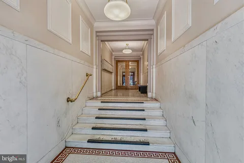 a view of entryway