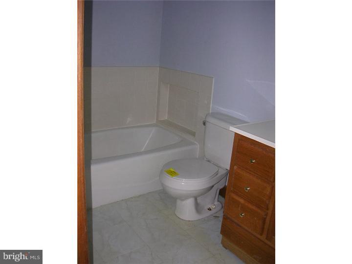 60 Mitscher Road Dover, DE 19901 - Photo 10 of 25 Master Bathroom