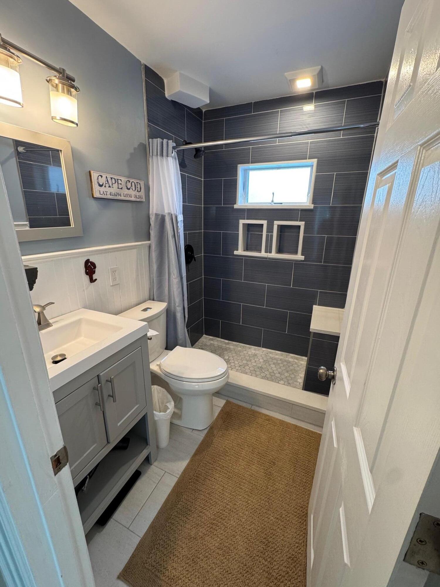 16 Elton Road West Yarmouth, MA 02673 - Photo 26 of 37 blue bath