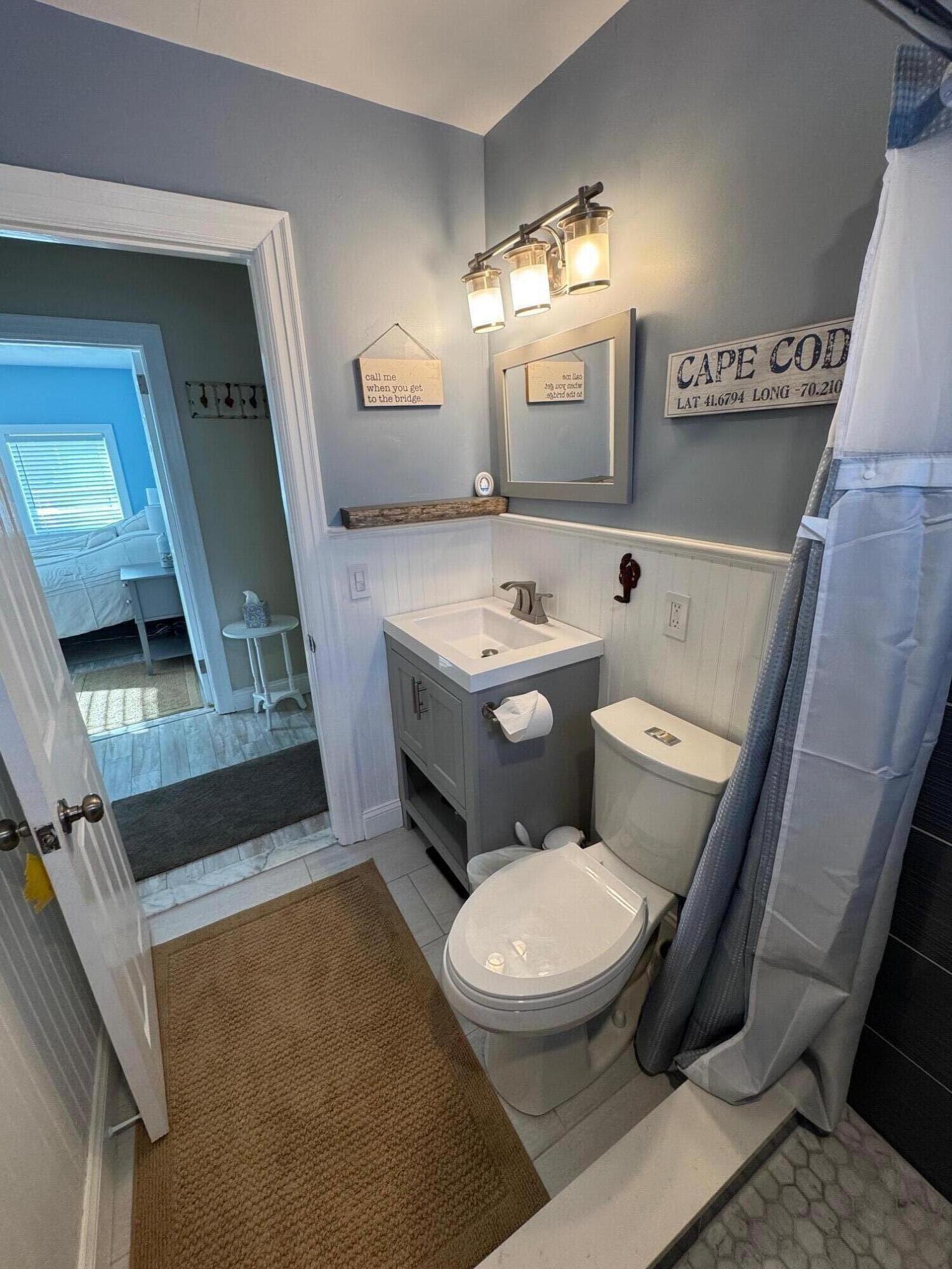 16 Elton Road West Yarmouth, MA 02673 - Photo 27 of 37 Blue bath 2