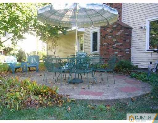 31 Kings Road East Brunswick, NJ 08816 - Photo 8 of 10 Gallery Image 8