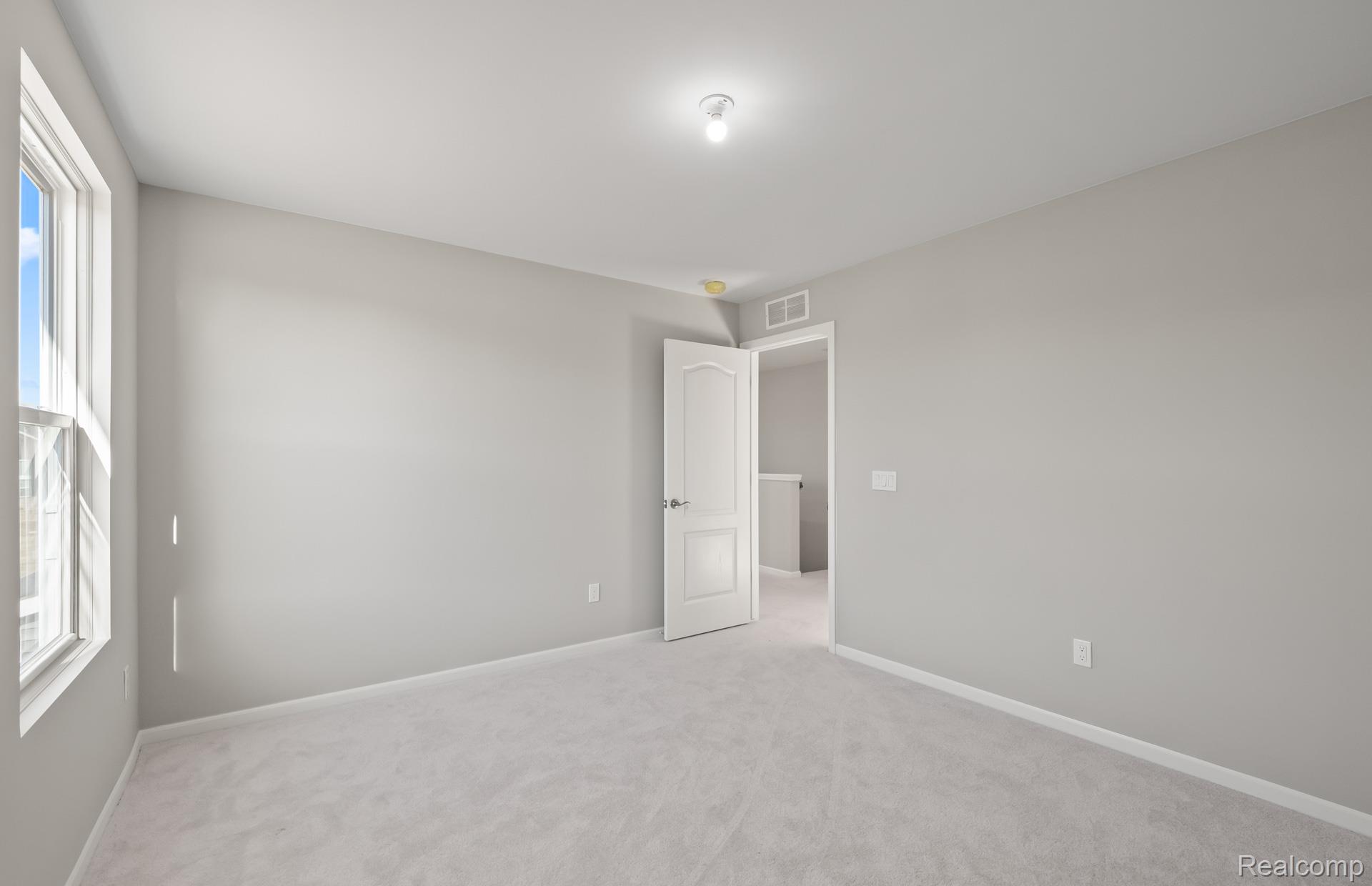 6211 Marsh Road Ypsilanti, MI 48197 - Photo 21 of 26 Secondary Bedroom