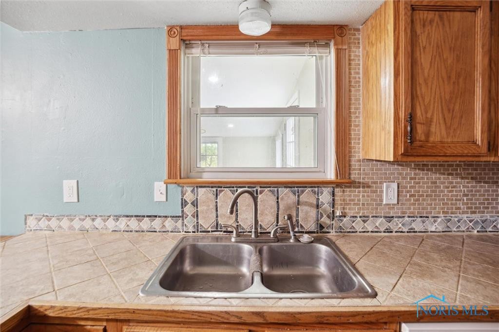 13830 Defiance Pike Rudolph, OH 43462 - Photo 17 of 46 Gallery Image 17