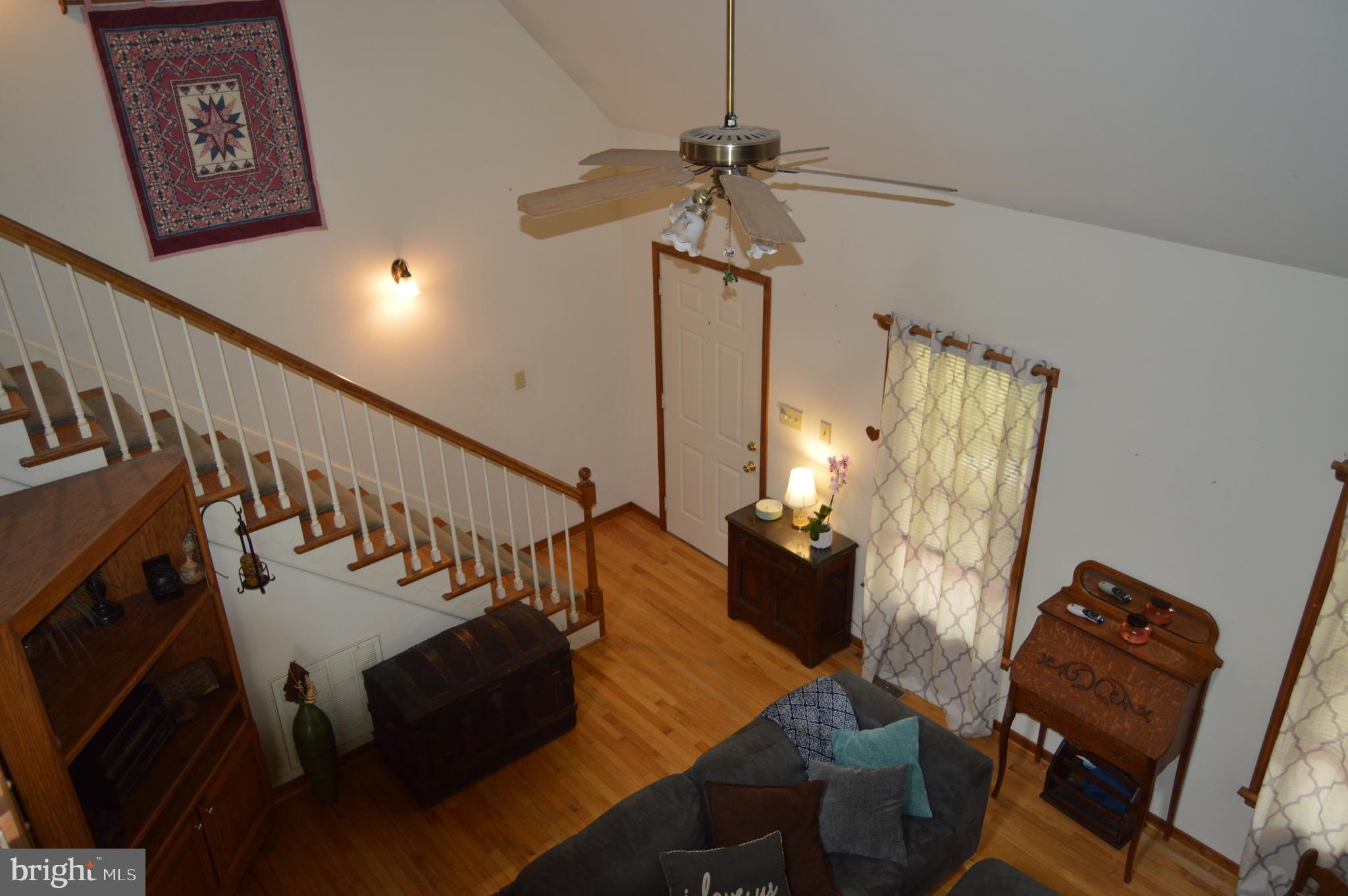 26316 Old Pitts Road Ruther Glen, VA 22546 - Photo 14 of 30 Living room