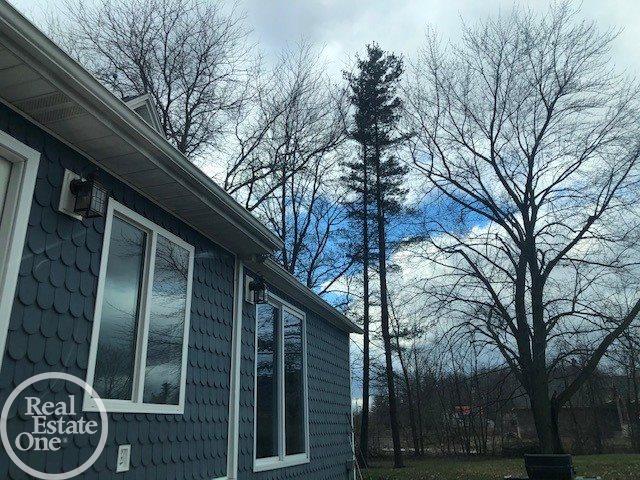 22605 Armada Center Road Armada, MI 48005 - Photo 6 of 63