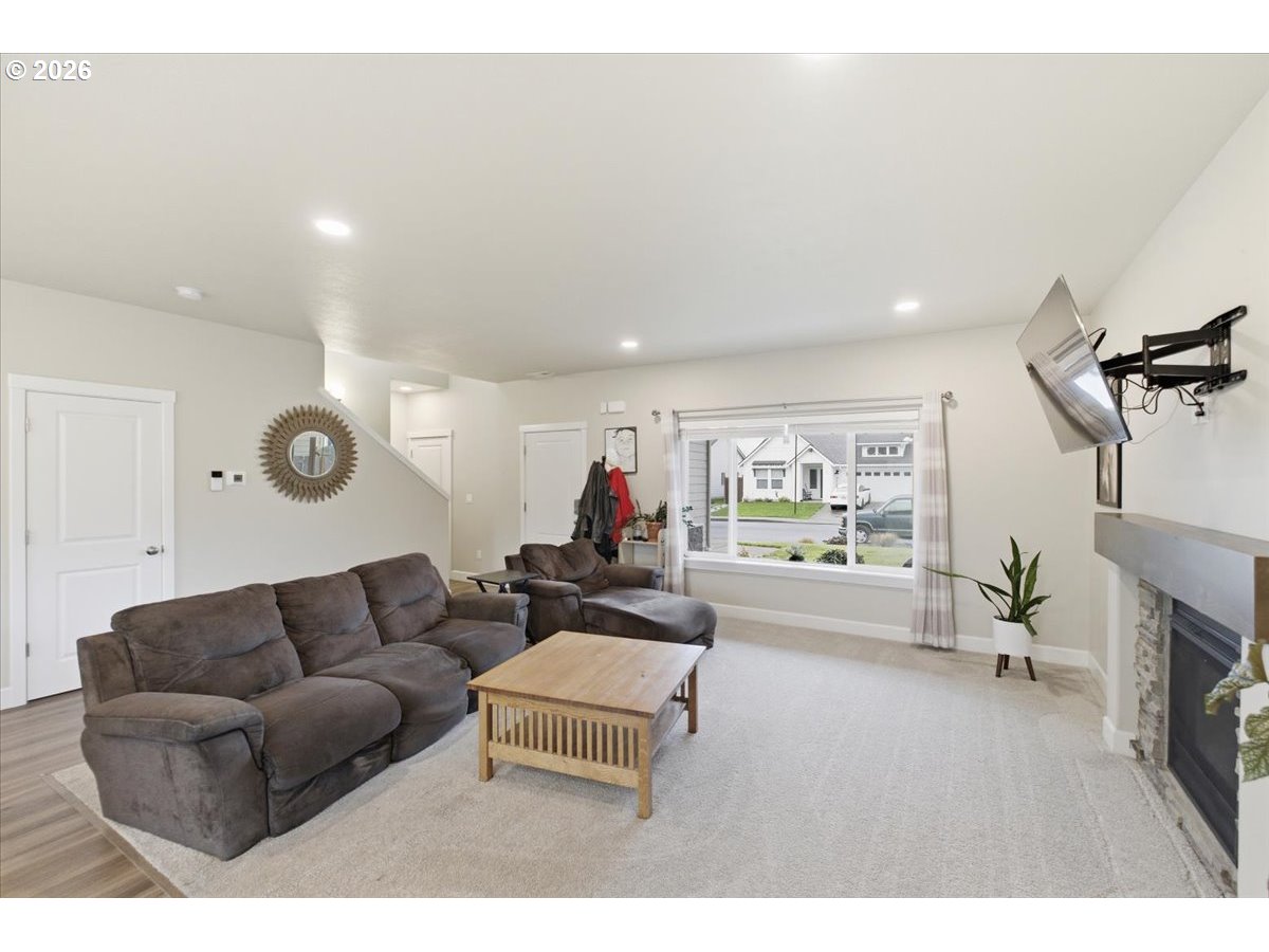 875 Shelby Way Monroe, OR 97456 - Photo 9 of 48