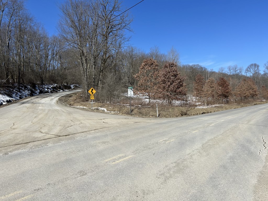 20.5-17a Ridgeview Road Oil City, PA 16301 - Photo 3 of 12