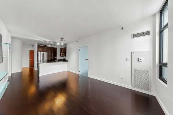 $319,000 | 1255 South State Street, Unit 1101, Chicago, IL 60605