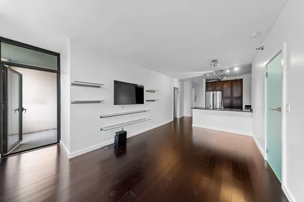 $319,000 | 1255 South State Street, Unit 1101, Chicago, IL 60605