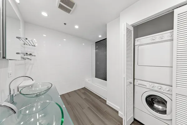 $319,000 | 1255 South State Street, Unit 1101, Chicago, IL 60605
