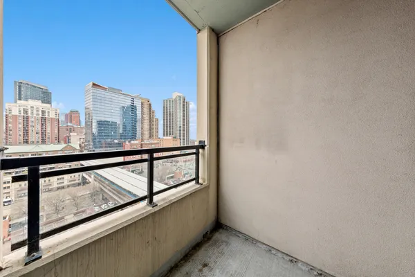 $319,000 | 1255 South State Street, Unit 1101, Chicago, IL 60605