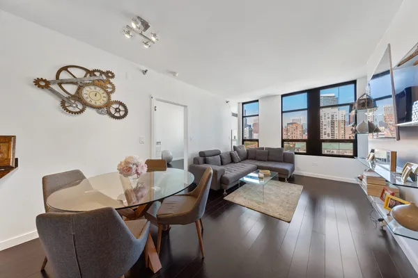 $319,000 | 1255 South State Street, Unit 1101, Chicago, IL 60605