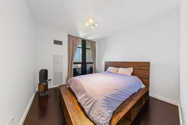 $319,000 | 1255 South State Street, Unit 1101, Chicago, IL 60605