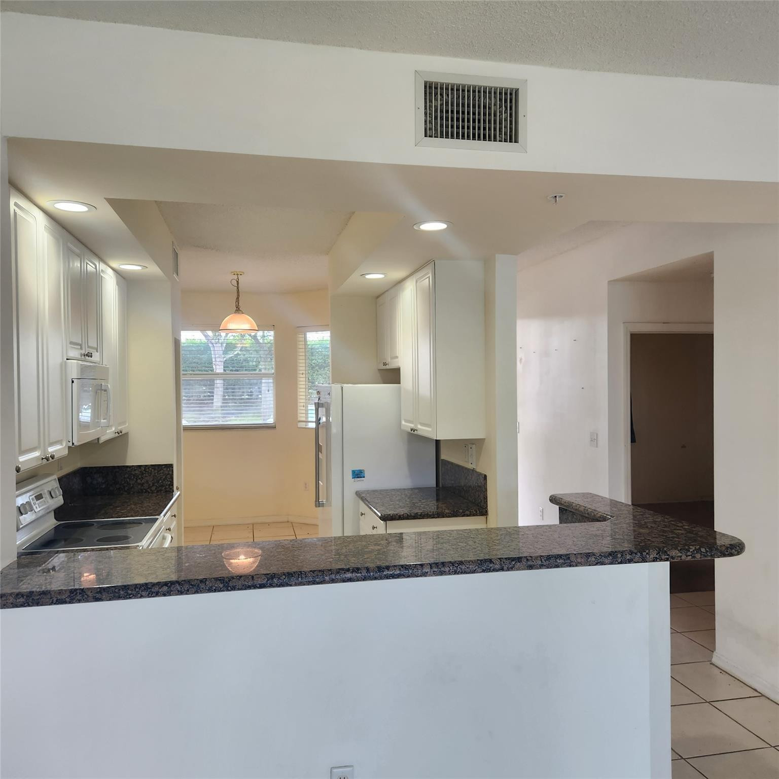 27 Royal Palm Way, Unit 102 Boca Raton, FL 33432 - Photo 5 of 19 Photo 5