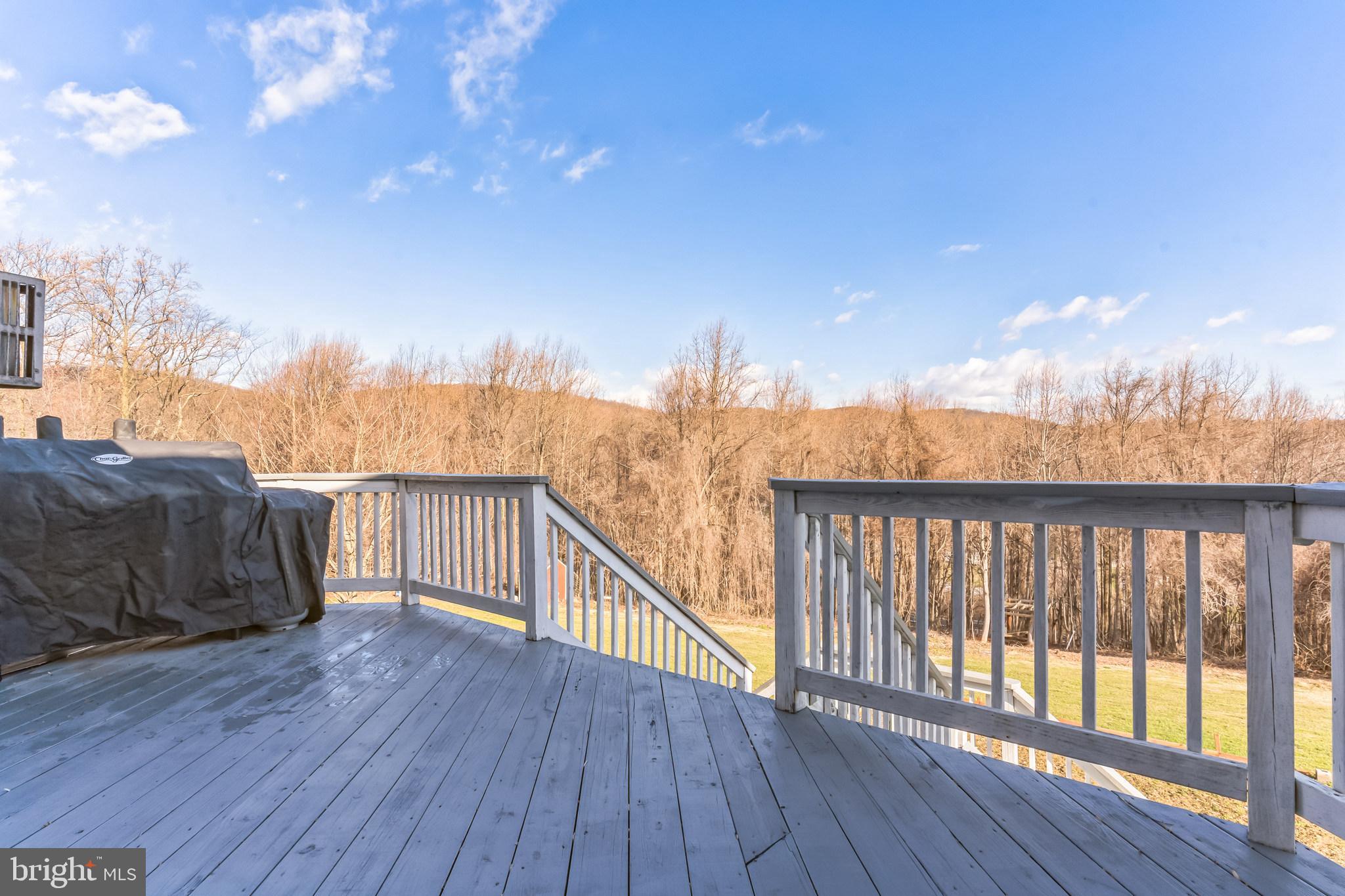 6944 North Clifton Road Frederick, MD 21702 - Photo 15 of 54 Second Deck