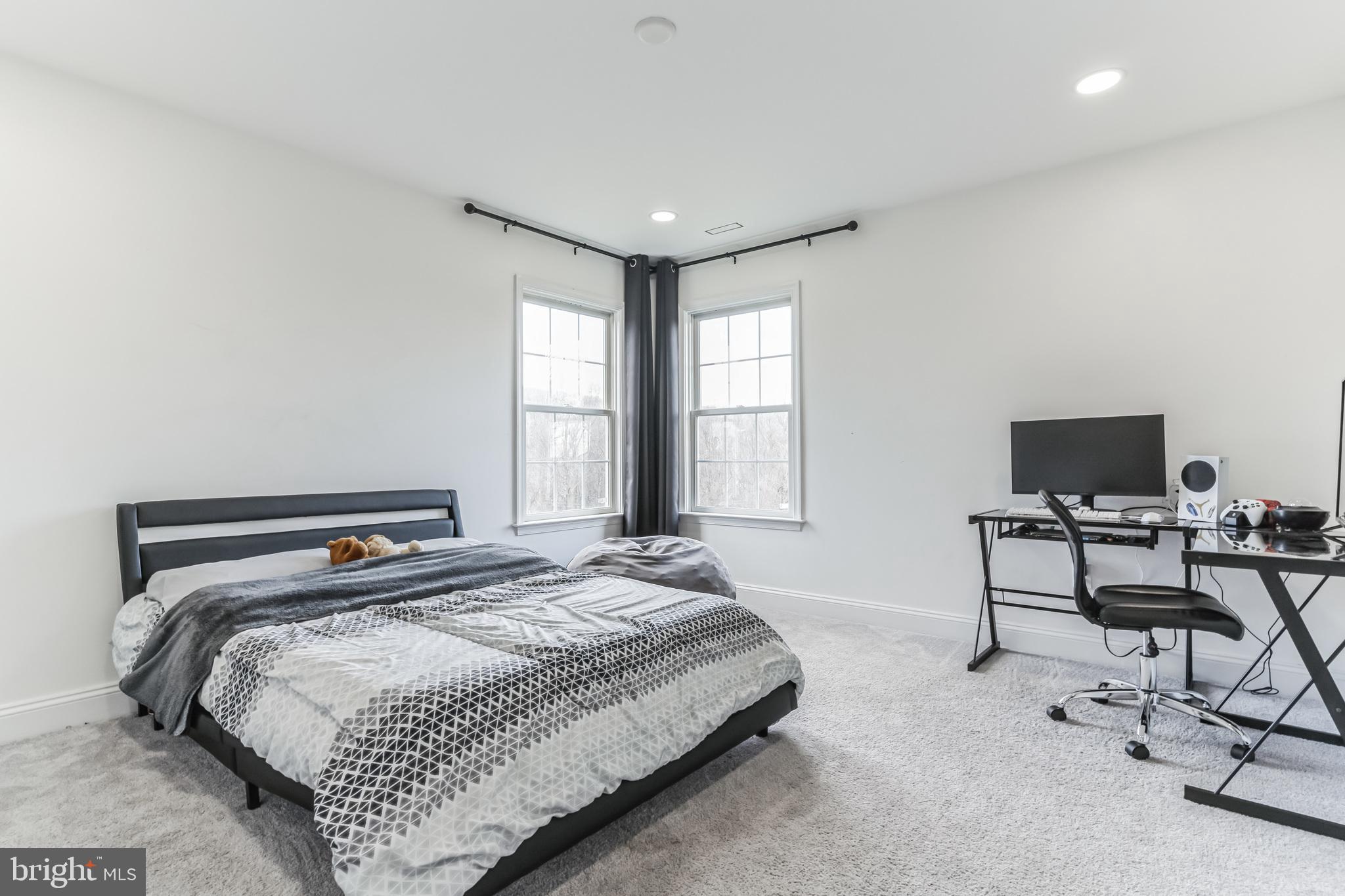 6944 North Clifton Road Frederick, MD 21702 - Photo 22 of 54 Bedroom 2
