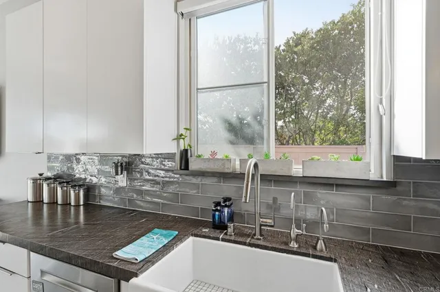 $8,500 | 1109 Hampton Court, Encinitas, CA 92024