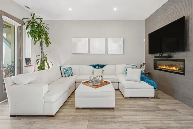 $8,500 | 1109 Hampton Court, Encinitas, CA 92024