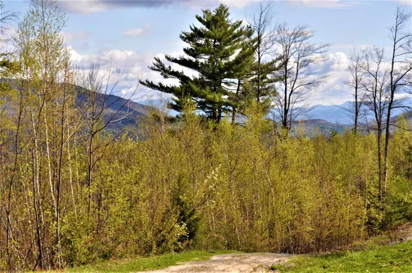 $199,900 | High Cliffs Circle, Unit 11 17 18 20 21 23, Hebron, NH 03241