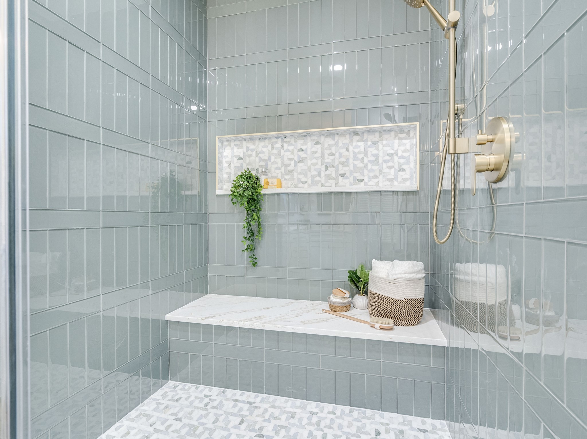 11810 Bittern Hollow Austin, TX 78758 - Photo 21 of 22 a bathroom with a bathtub and shower