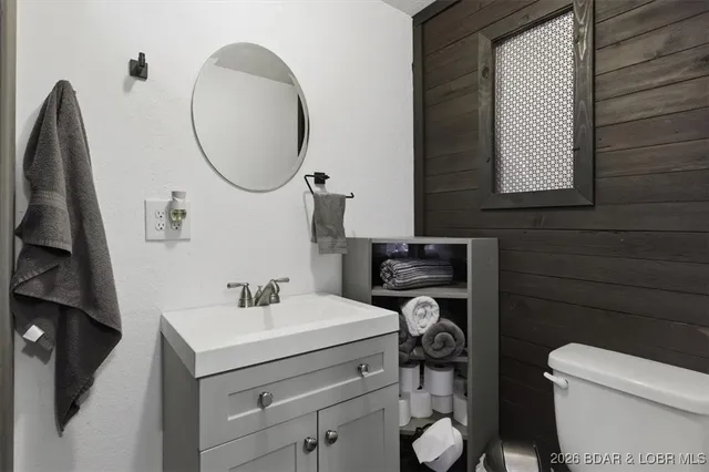 $175,000 | 33004 North Ivy Bend Road, Stover, MO 65078