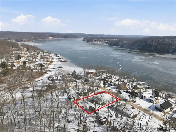 $175,000 | 33004 North Ivy Bend Road, Stover, MO 65078