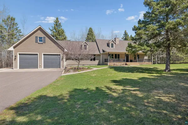$589,000 | 3113 Golf Course Road, Ashland, WI 54806