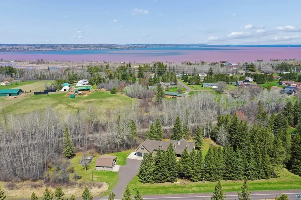 $589,000 | 3113 Golf Course Road, Ashland, WI 54806