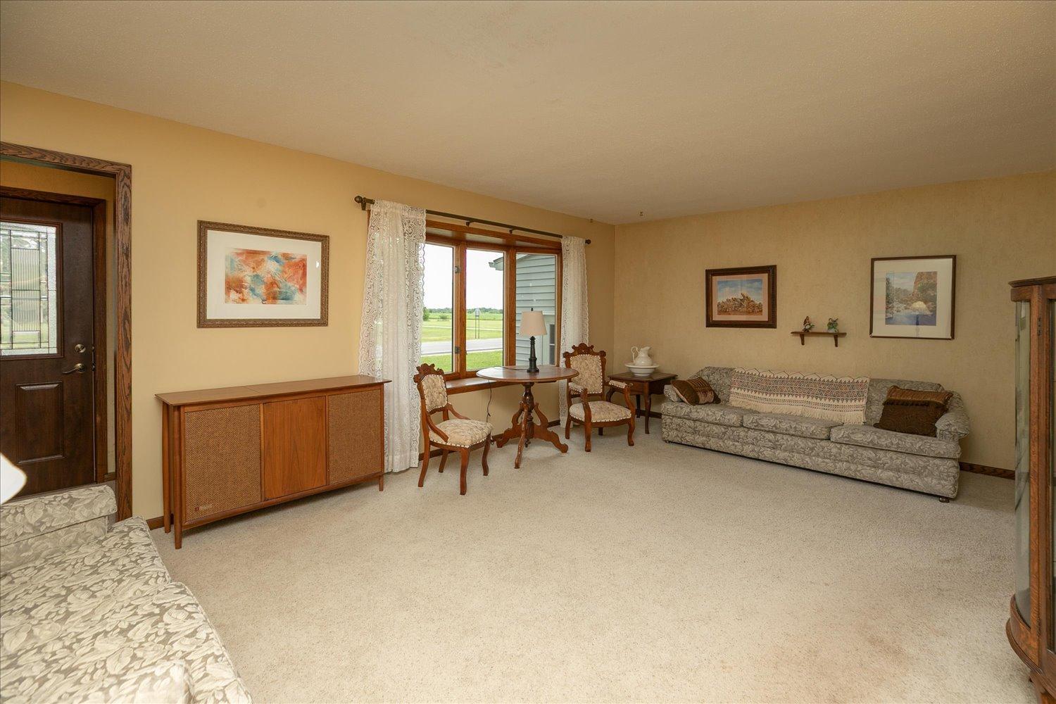 54769 270th Street Austin, MN 55912 - Photo 3 of 50