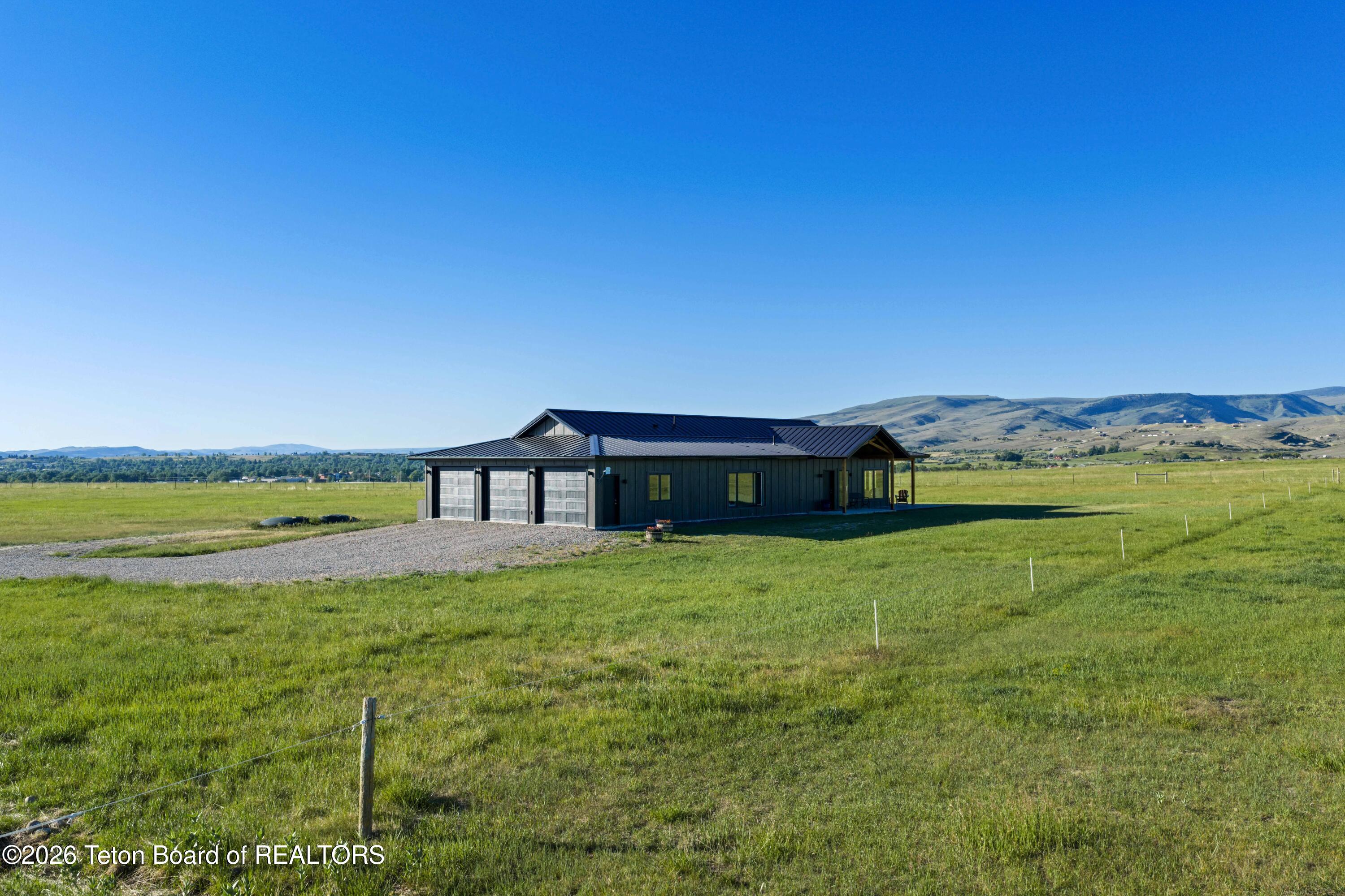 64 Golden Willow Road Lander, WY 82520 - Photo 14 of 81 011