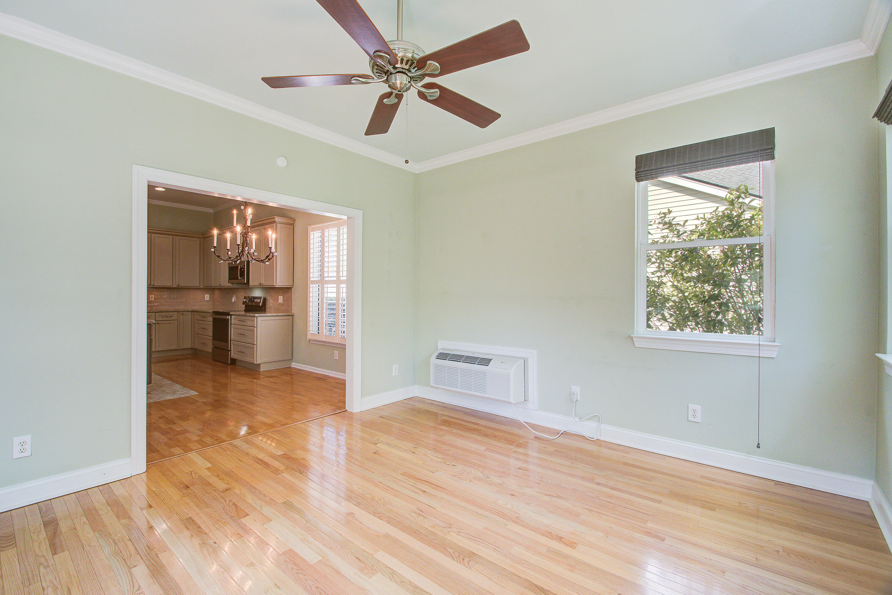 1462 Clarendon Way Mount Pleasant, SC 29466 - Photo 13 of 39 Sunroom / Office