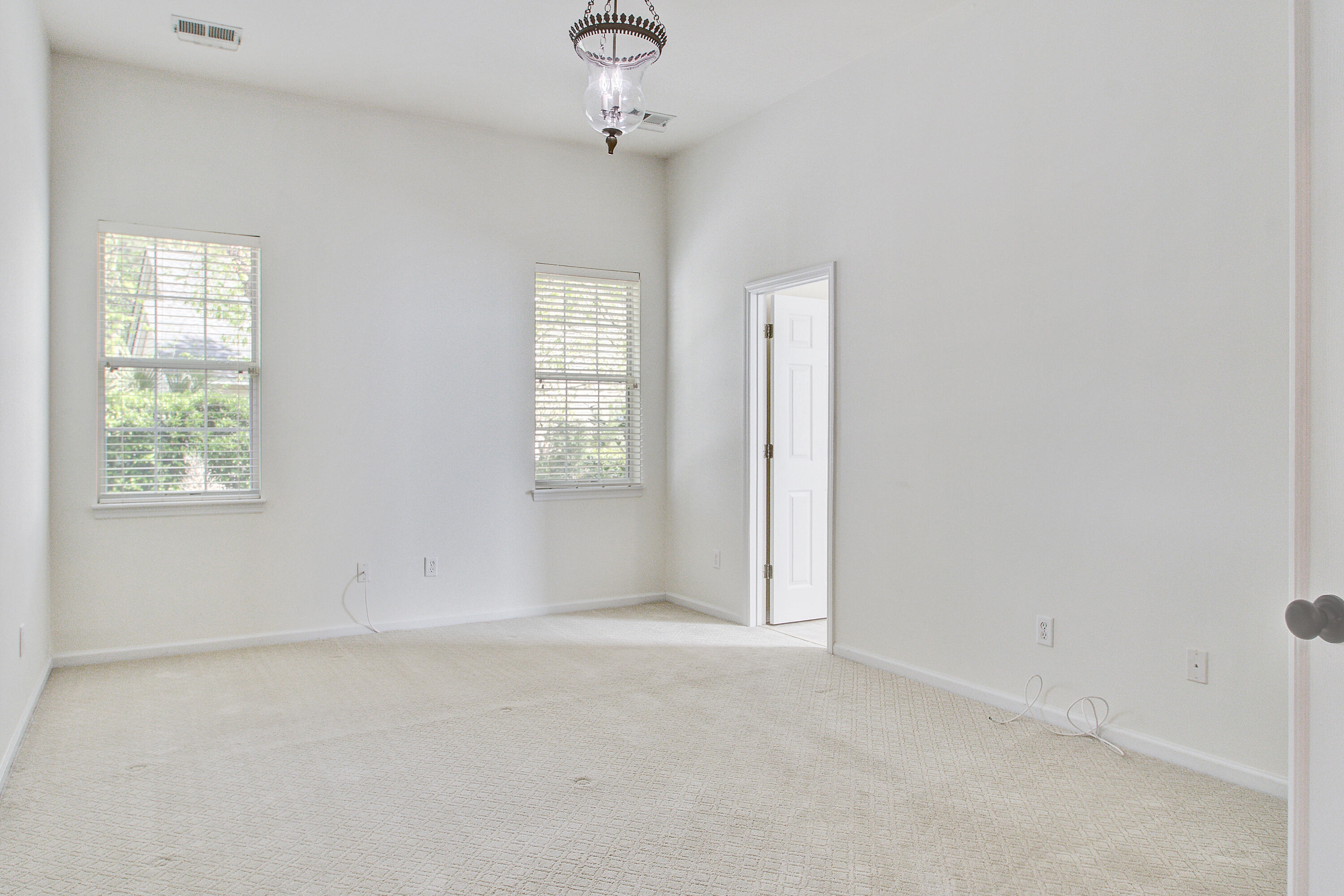1462 Clarendon Way Mount Pleasant, SC 29466 - Photo 17 of 39 Owner's Bedroom