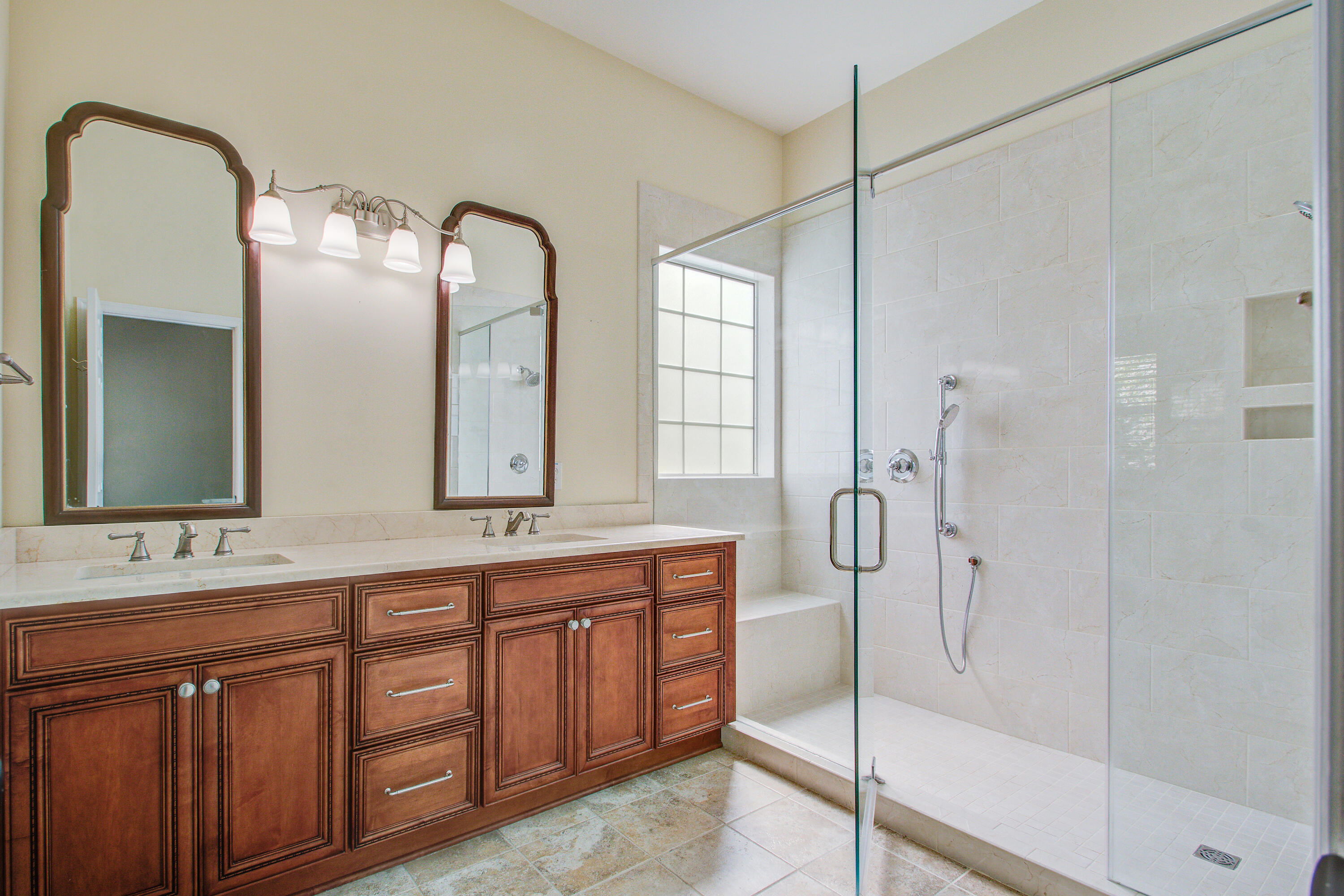 1462 Clarendon Way Mount Pleasant, SC 29466 - Photo 18 of 39 Owner's Bathroom