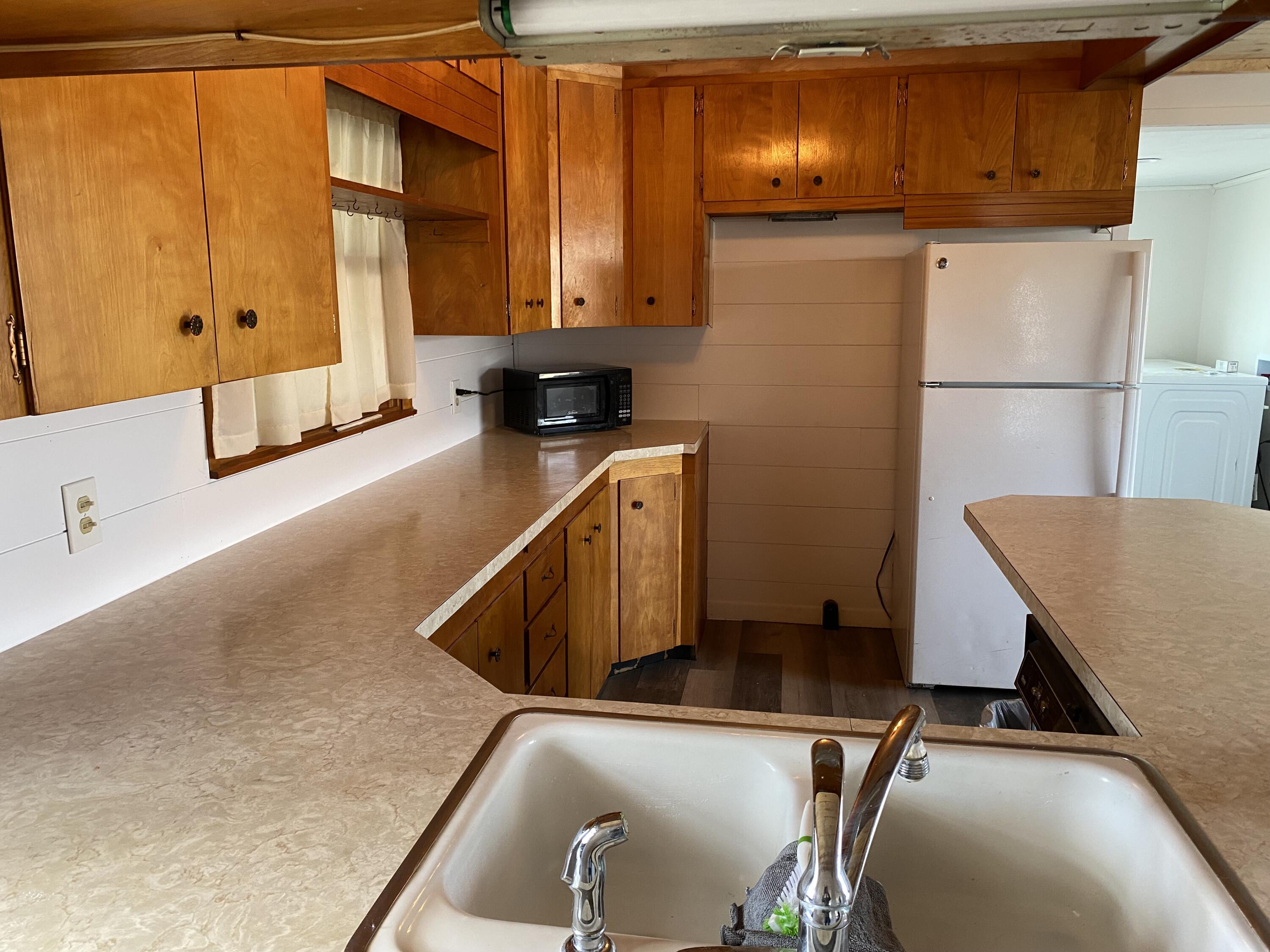 119 West Pearl Road Coldwater, MI 49036 - Photo 12 of 58 IMG_2340